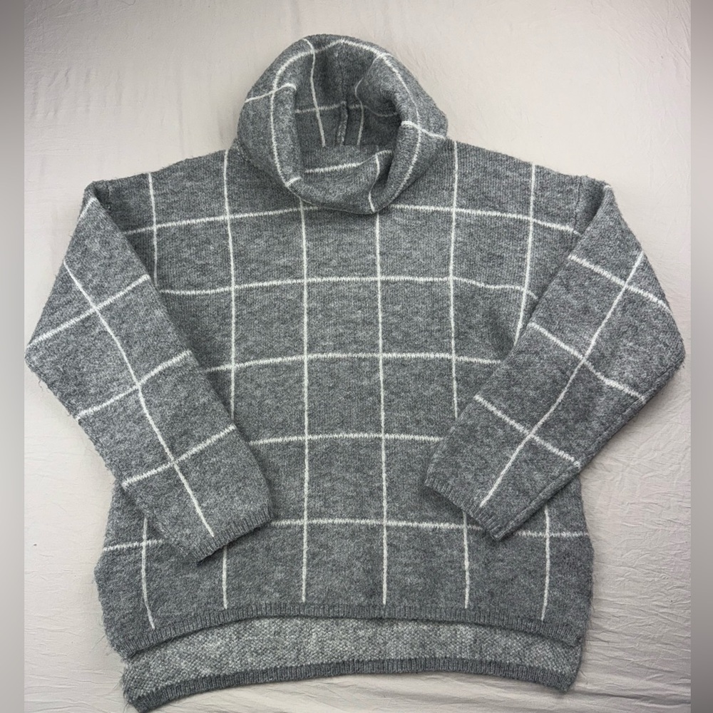 Lumiere Gray Plaid Turtleneck Sweater top size‎ small